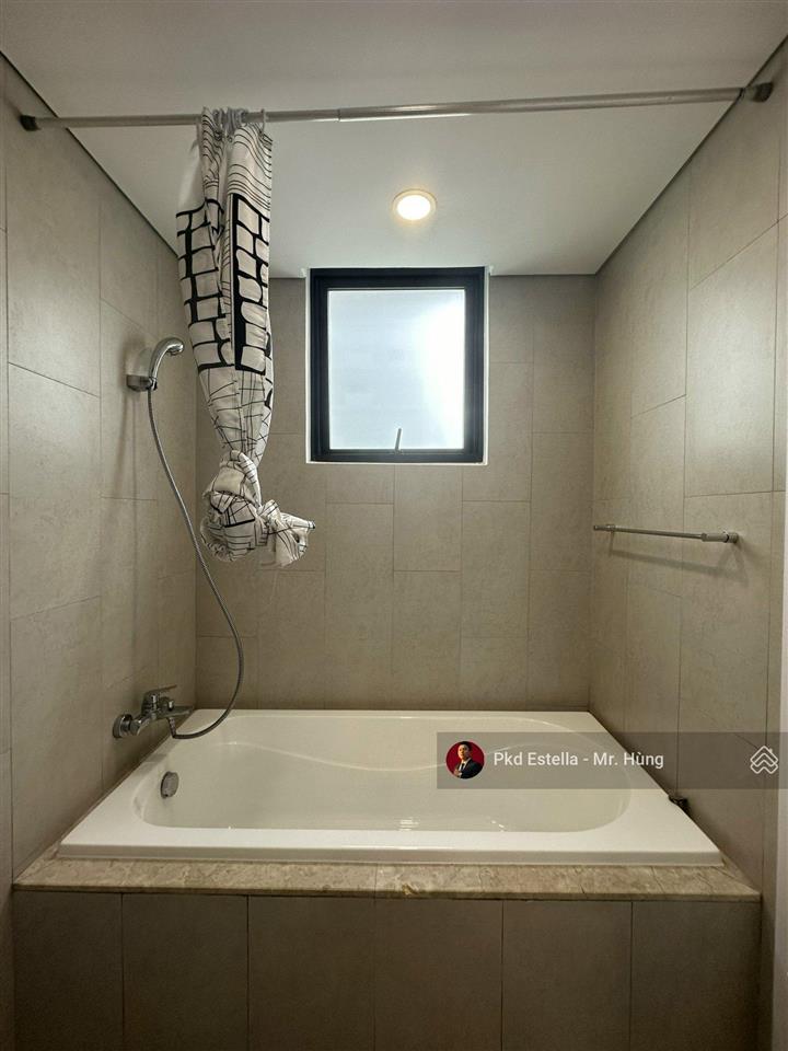 Bán căn estella heights 3pn 130m2, view 2 hồ bơi xanh mát và cả q1, full nt, giá tốt.  0901 840 ***
