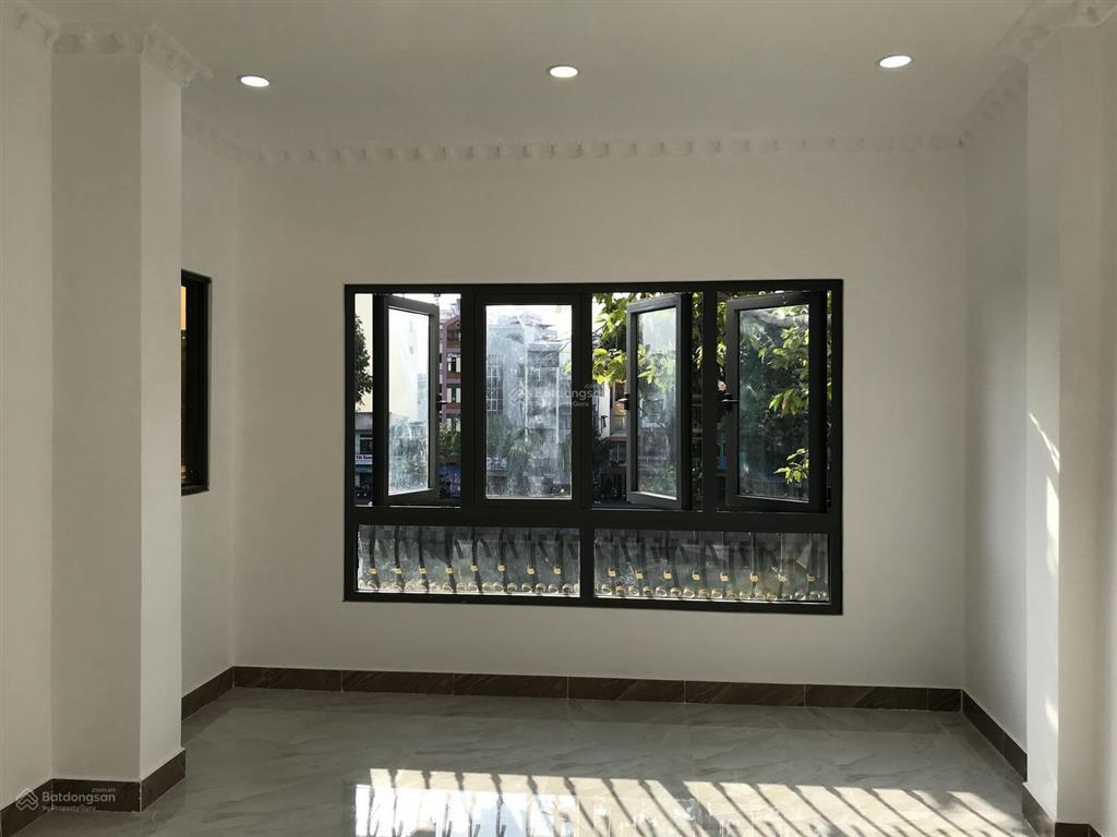 Bán nhà hoàng sa, quận 3, đẹp lung linh mặt tiền hoàng sa 5 lầu, t. kế châu âu, 5 phòng, thang máy