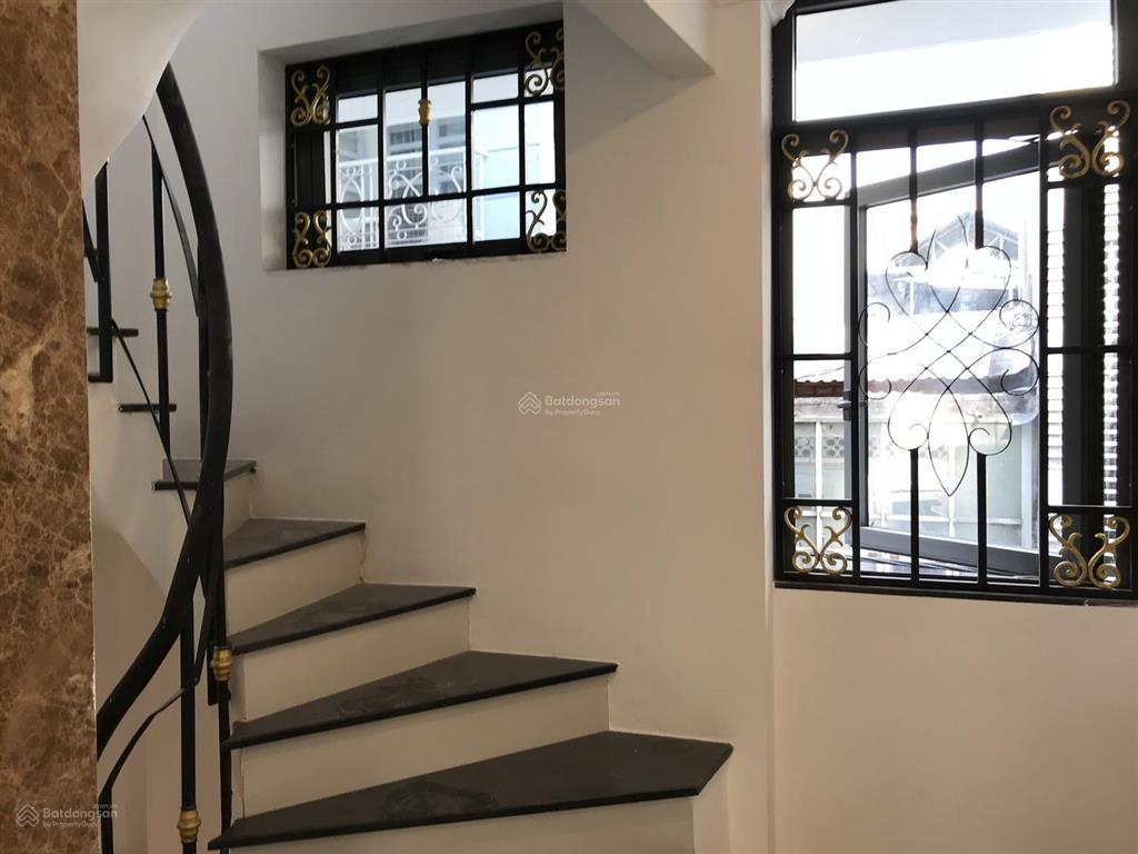 Bán nhà hoàng sa, quận 3, đẹp lung linh mặt tiền hoàng sa 5 lầu, t. kế châu âu, 5 phòng, thang máy
