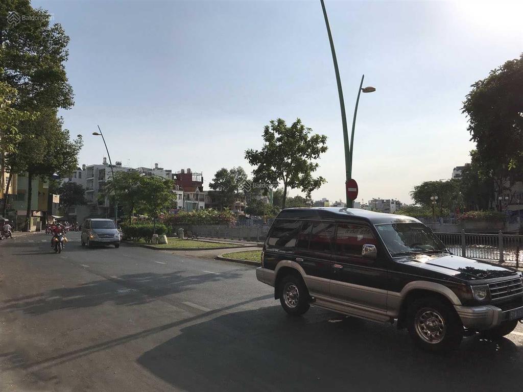 Bán nhà hoàng sa, quận 3, đẹp lung linh mặt tiền hoàng sa 5 lầu, t. kế châu âu, 5 phòng, thang máy