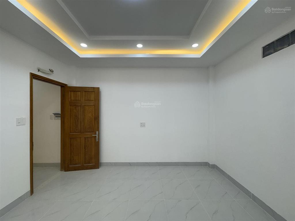 Tuyệt phẩm đẹp lung linh 3 lầu (4mx12m=48m2 vuông vức) mới 100% hẻm xe hơi khu vip hồ xuân hương