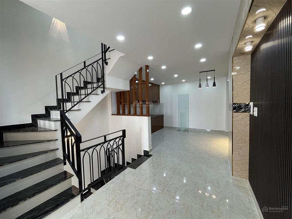 Bán nhà đường nguyễn trọng tuyển, quận phú nhuận tuyệt phẩm 4 lầu tk cổ điển paris pháp, hẻm ôtô