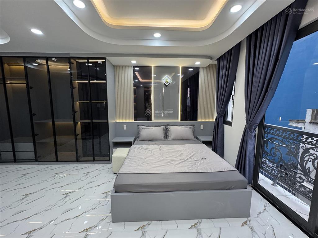 Nhà 3 lầu thiết kế tân cổ điển, full nội thất ccấp hẻm xe hơi huỳnh khương an gần đ.học công nghiệp