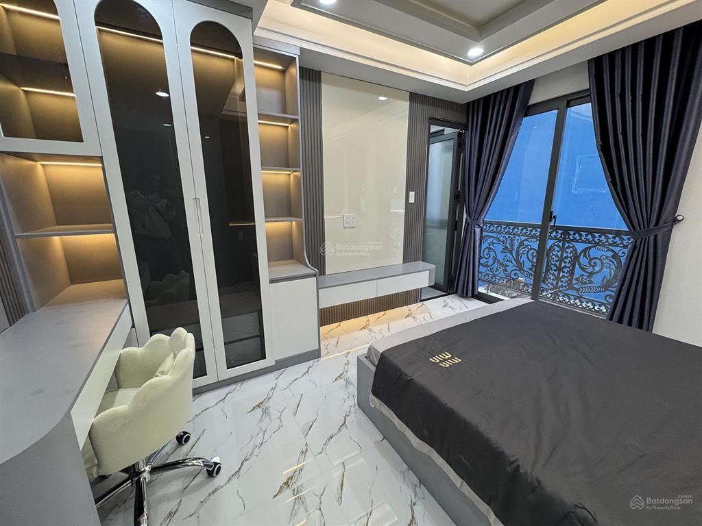 Nhà 3 lầu thiết kế tân cổ điển, full nội thất ccấp hẻm xe hơi huỳnh khương an gần đ.học công nghiệp