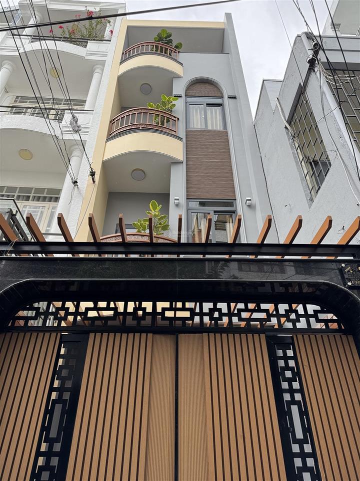 Nhà 3 lầu+s.thượng (3,5mx18m=63m2)+thang máy, n.thất ccấp, 5 p.ngủ, hẻm 6m khu thời trang lê văn sỹ