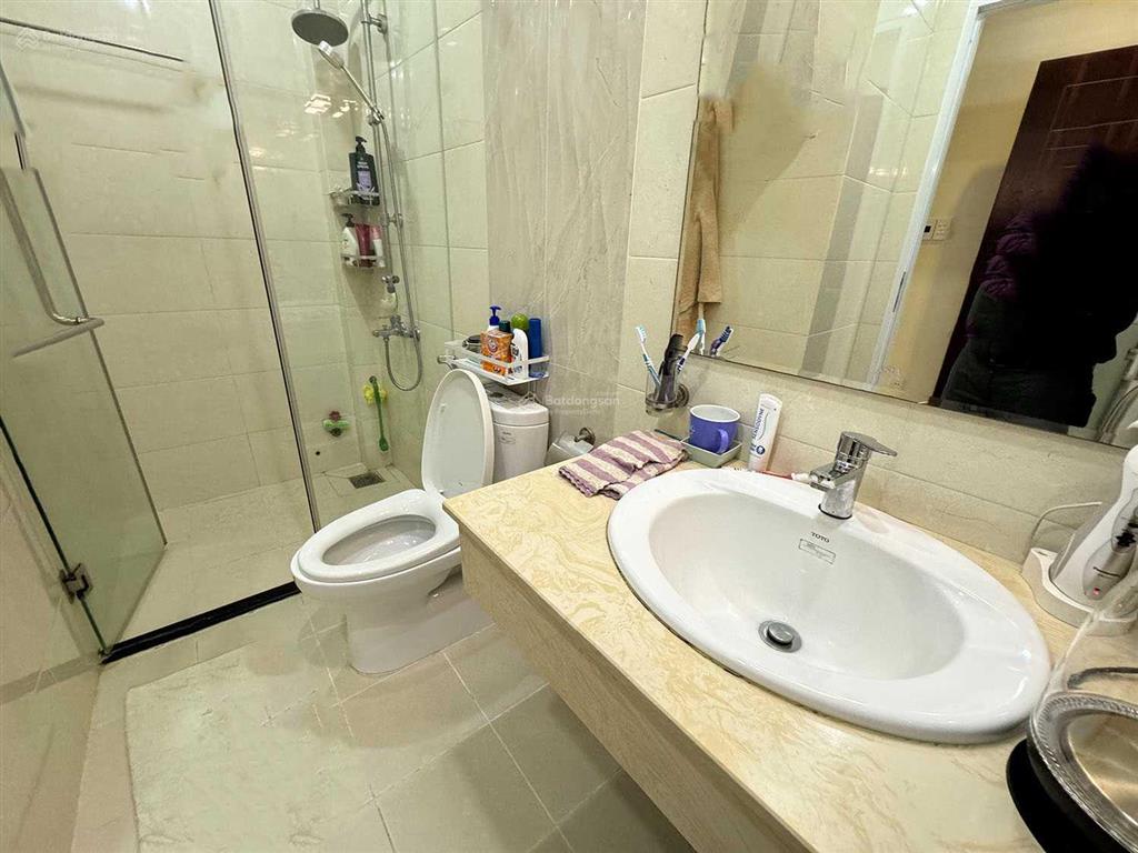 Nhà phố 3 lầu, full nội thất khu dân trí cao hẻm đẹp phan đình phùng  gần cầu kiệu, hai bà trưng
