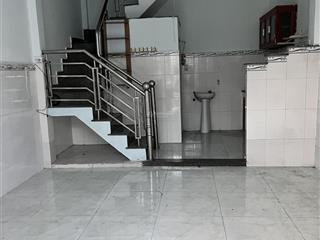 Bán nhà hẻm 3m ni sư huỳnh liên, dt 4mx8m, 1 lầu, giá 4 tỷ ( tl), có 2 phòng ngủ, 2 toilet