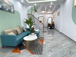 Bán nhà gấp đường gò dầu, dt 4mx14m, 1 lầu, giá 5.98 tỷ (tl), hẻm rộng 4m, gần siêu thị aeon