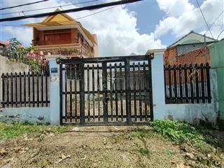 Bán gấp lô đất mặt tiền đường vườn thơm, diện tích 9x30m, giá 6.5 tỷ (ko tl), đường rộng 12m thông