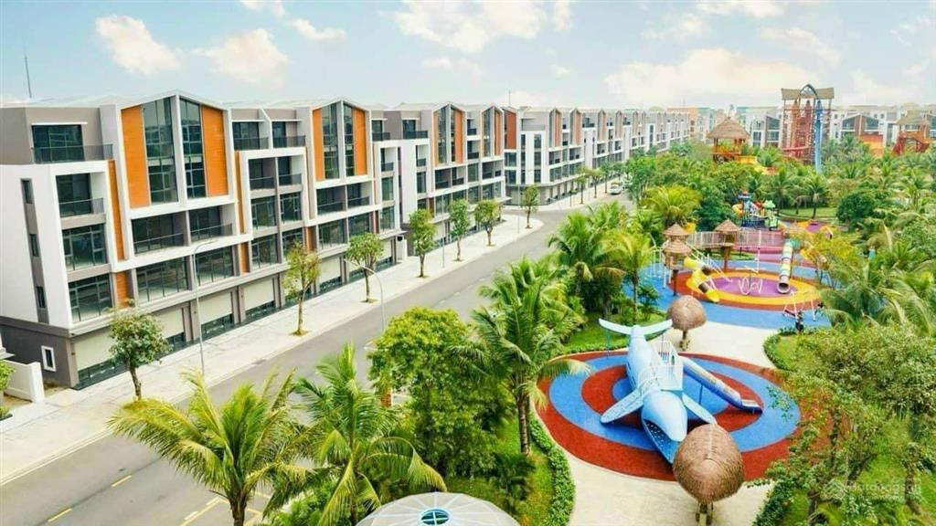 Cơ hội vàng thuê nhà, shop ocean park 3, nhận combo quà tặng khủng & miễn phí dịch vụ!