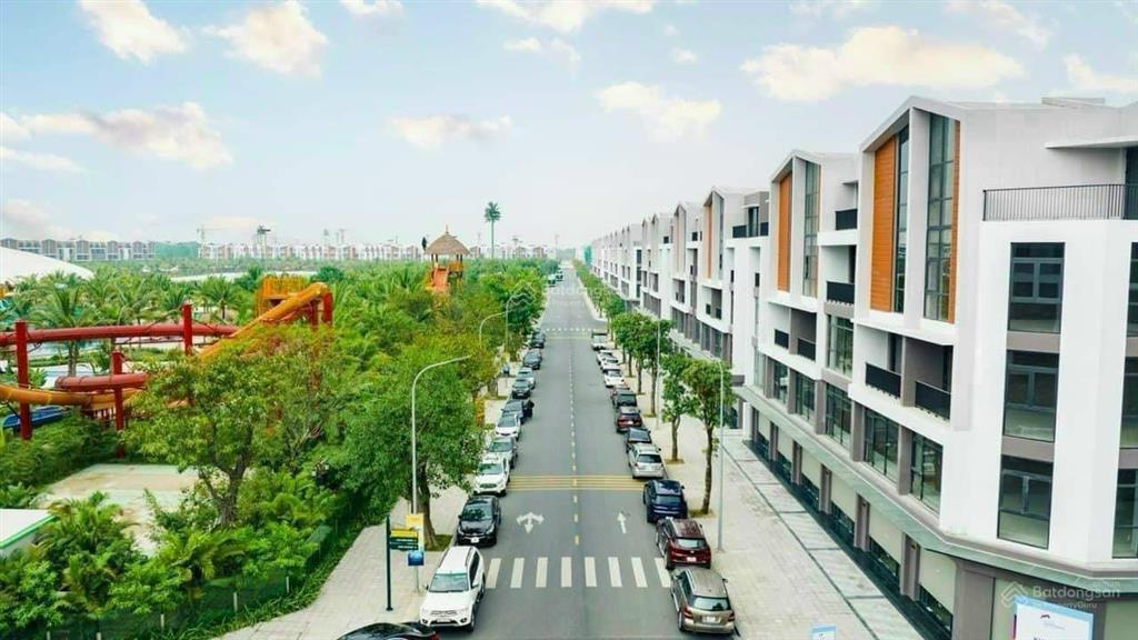 Cơ hội vàng thuê nhà, shop ocean park 3, nhận combo quà tặng khủng & miễn phí dịch vụ!