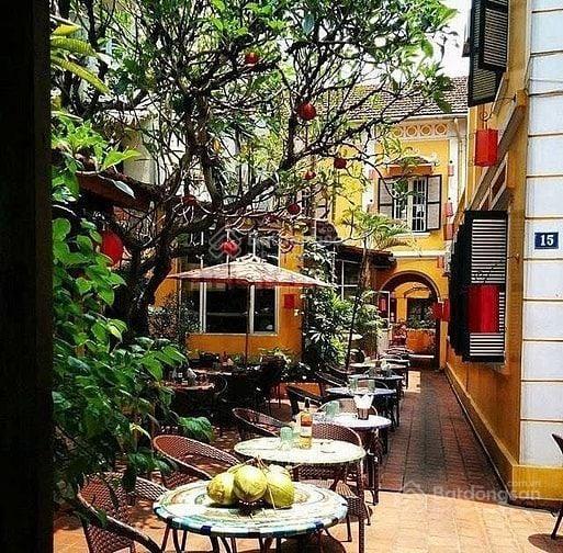 (chính chủ) tôi cần bán căn bt phố nhà thờ, q hoàn kiếm, dt 560m2 x 3t, mt 13 m, giá 300 tỷ