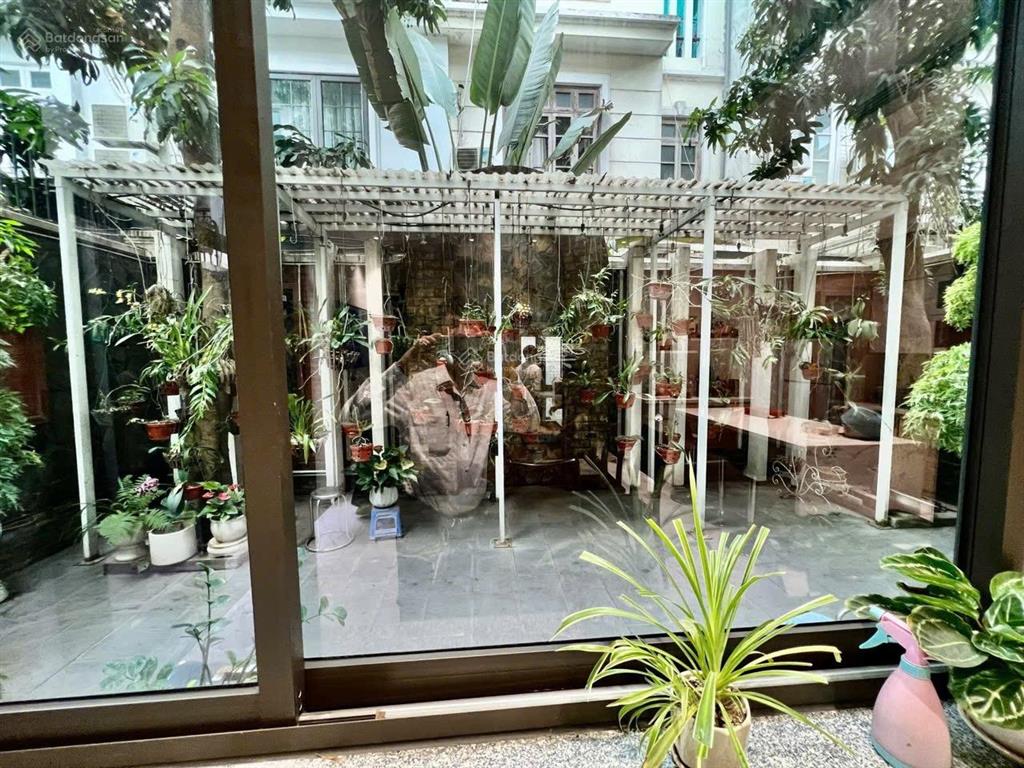 (chính chủ) tôi bán căn biệt thự, mặt phố tô ngọc vân, q tây hồ, dt 170 x 6t, mt 6,5 m, 95 tỷ