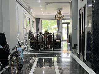 (chính chủ) tôi cần bán toà bulding mp, lê văn hưu, q hai bà trưng, dt 120 m, 10 tầng, giá 110 tỷ.