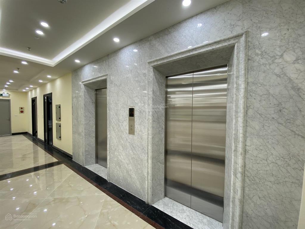 (chính chủ) tôi cần bán toà bulding phố hoàng ngân, q cầu giấy, dt 410 m x 10 t, mt 17 m, 300 tỷ