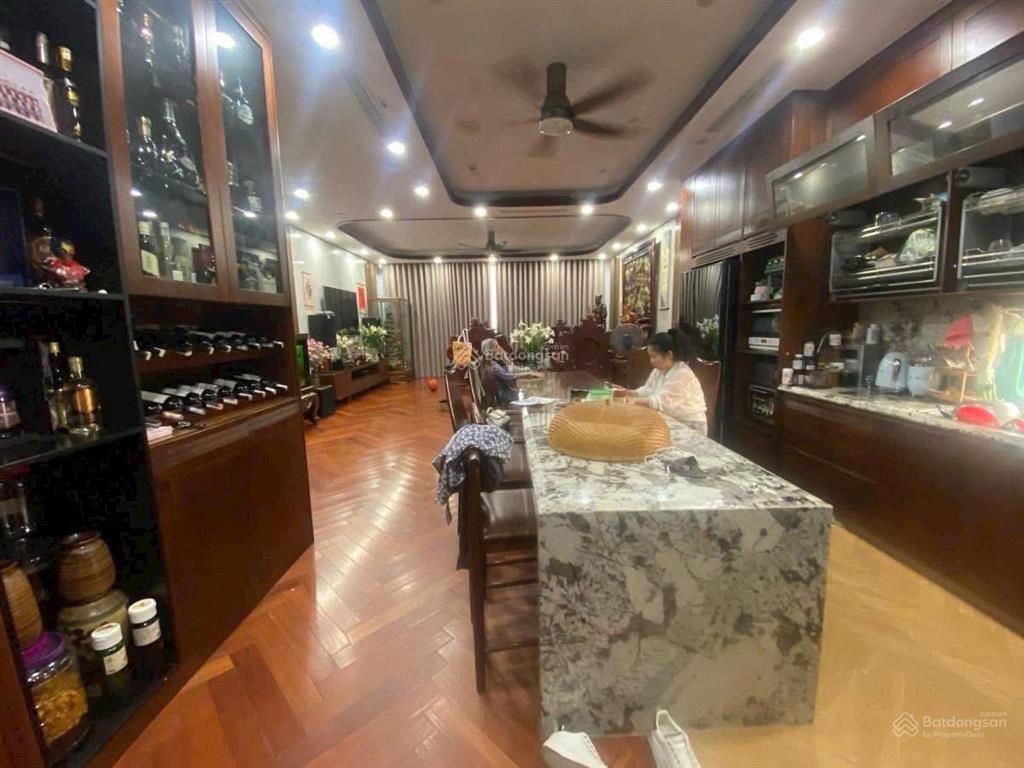 [chính chủ] tôi cần bán toà nhà trong khu quần thể đảo ngọc, q ba đình, hn, dt 220 m2