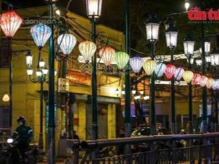 [ chính chủ] tôi cần bán toà nhà trong khu quần thể đảo ngọc, q ba đình, dt 230 m x 11 t, mt 8 m.