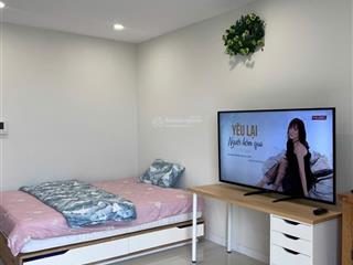 Cho thuê 11tr/tháng, căn hộ lavida q7, full nội thất, ở ngay, tầng trung, có bancol
