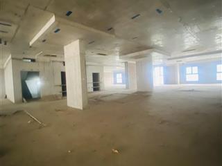 Khách sạn,toà building văn phòng.11 tầng nổi,2 tầng hầm.vị trí vip nhất hồng tiến.gia chủ tầm cỡ
