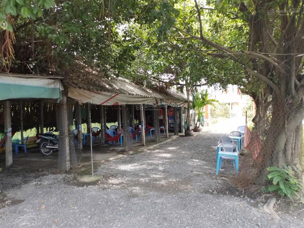 Đát mt ql1a xa thạnh đức huyện bến lức tỉnh long an,(10x106) full tc ko dính qhlg