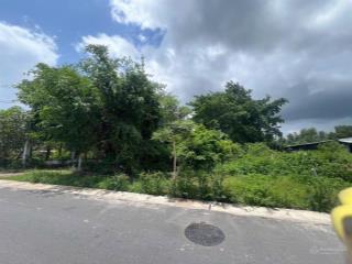 Ngộp bán gấp đất mt dx044 mà giá hơn 10tr/m2, thổ cư 100%. giá đầu tư