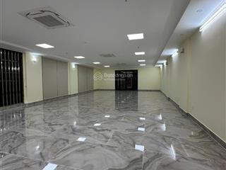 Bán tòa nhà văn phòng thông tầng, 3 phòng ngủ và đủ các phòng chức năng 268m2 9tầng, mt 8m. 145 tỷ