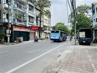 Nhà đẹp mặt phố 6 tầng tm ô tô tránh nhau, kd sầm uất 72m. mt 4.36m. chào 31.45 tỷ. 0935 361 ***