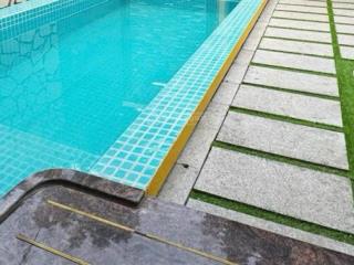 Cho thuê nhà khu nam việt á  nhà 3 phòng ngủ, có hồ bơi, giá chỉ 35 triệu/tháng