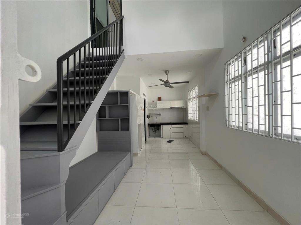 Bán nhà riêng giá siêu hời tại tân hòa đông, 3,98 tỷ, 43,1 m2