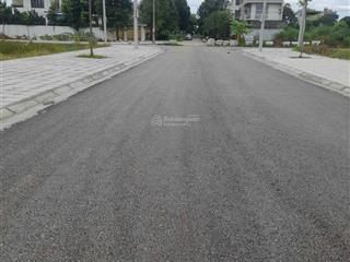 Nhanh tay anh chị ơi. chỉ 1 lô duy nhất giá 1.5x tỷ đường 3 ô tô tránh nhau tại tp thanh hóa ạ