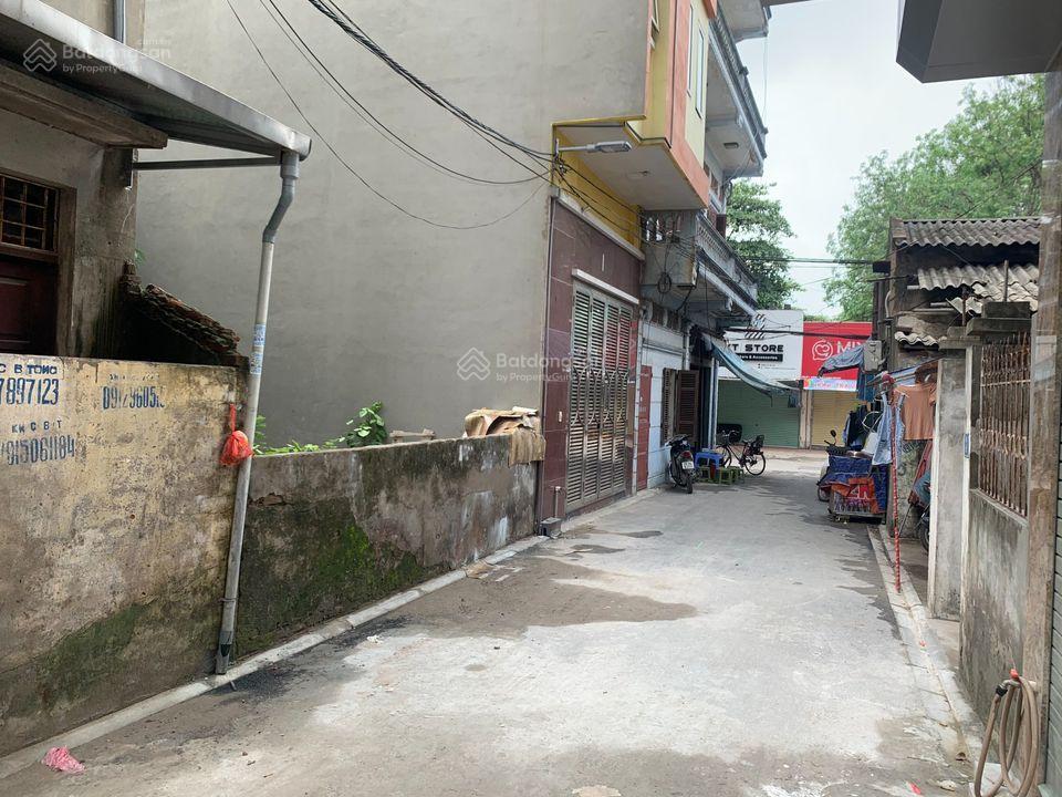 Bán gấp mảnh đất có nhà cấp 4. tại ngọc thụy long biên, vị trí đẹp, 5 phút qua phố, 33m2, 3.4 tỷ