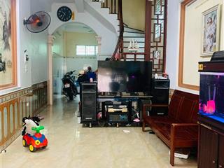 Nhà phan đình giót, la khê, hà đông dt 50m2, 4 tầng logoc 3 thoáng giá 8.2 tỷ. quá rẻ  0393 564 ***