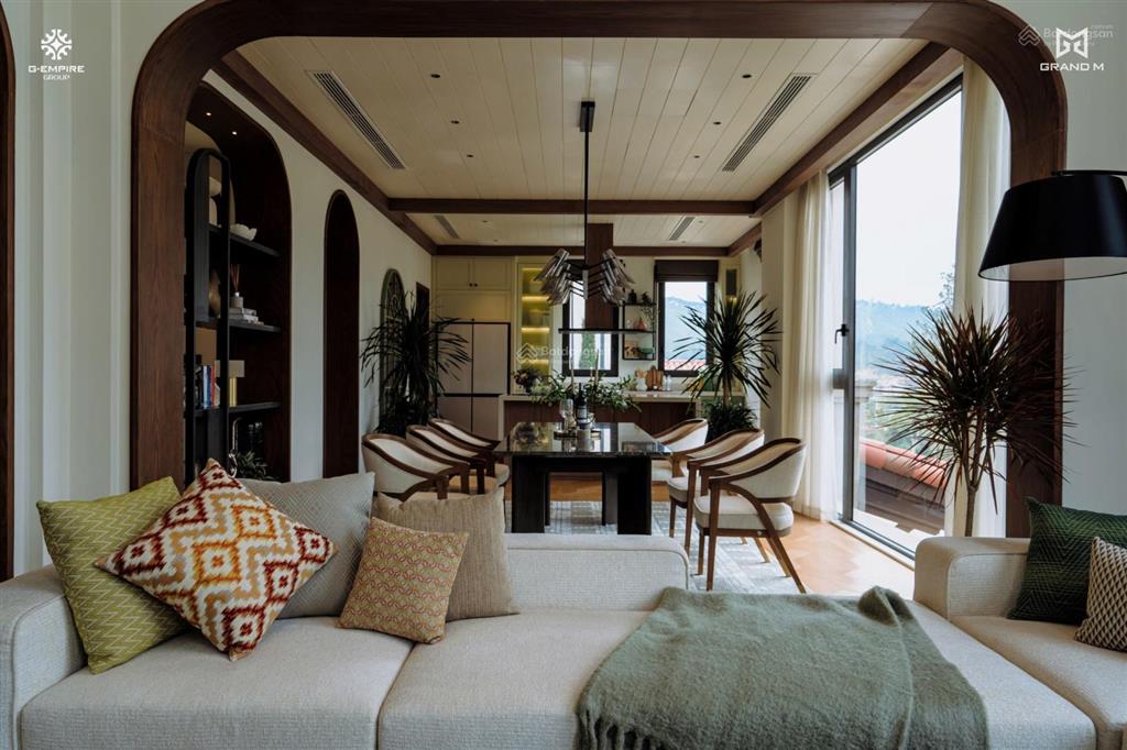 Quỹ hàng hot  thanh xuân valley, siêu phẩm giữa thung lũng,  e hậu để có quỹ căn đẹp 0966 392 ***