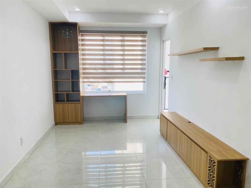 Felisa riverside căn 57m2 2 phòng ngủ có ban công nội thất cơ bản đầy đủ ngay