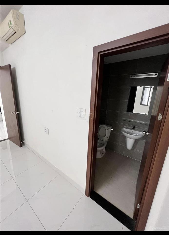 Green river nhận nhà mới 100% căn hộ 70m2 2 phòng ngủ view đông nam cực mát