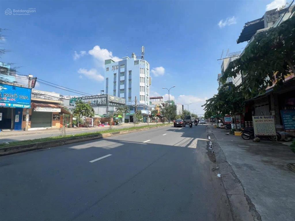 Cần bán lô góc 2 mặt tiền đường m1, bình hưng hòa, 5 x 22m giá 12.5 tỷ