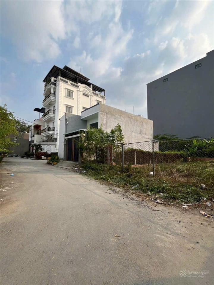 Bán đất hẻm 94 đường vườn lài giá 4,9 tỷ diện tích 4 x 15.5m