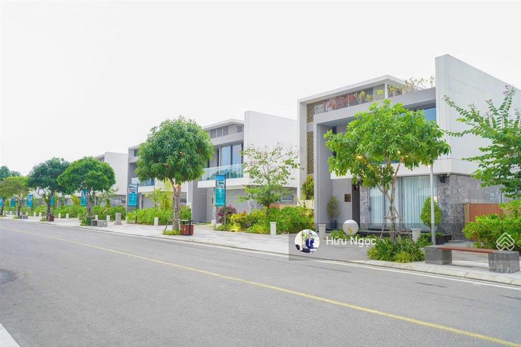 Giá bán trực tiếp chủ nhà bán nhanh căn villa view sông 3 tầng 5 phòng ngủ victoria