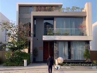 Bán nhanh căn biệt thự (bt9392m2)  biệt thự view sông dòng tiền 90 triệu/tháng sổ hồng lâu dài
