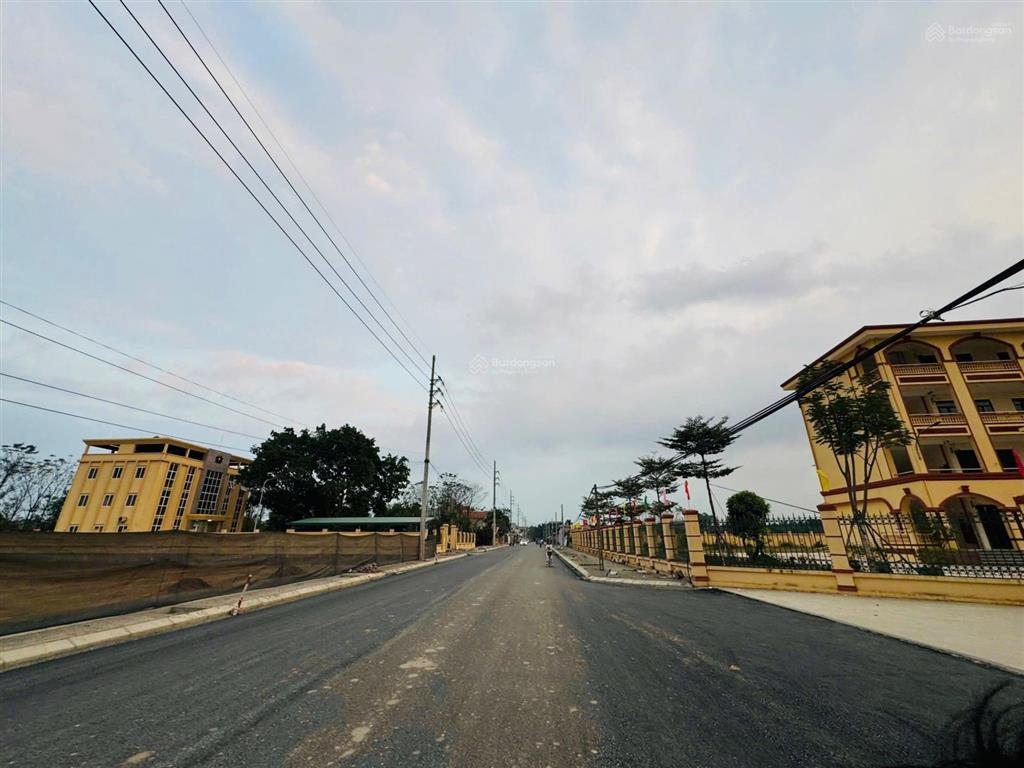 Hàng hiếm 103,6m2 full thổ cư mặt tiền 9m giá rẻ nhất thị trường sát ngay đường dh08 và hồ điều hoà