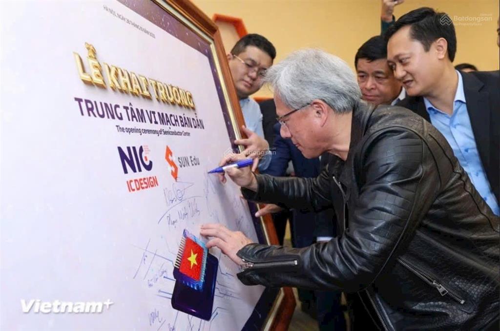 Hàng hiếm 103,6m2 full thổ cư mặt tiền 9m giá rẻ nhất thị trường sát ngay đường dh08 và hồ điều hoà