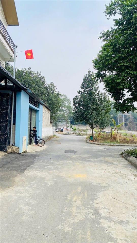 Đẹp không góc chết 100m full thổ cư trục chính phúc tiến sát tỉnh lộ 420 và trục hồ tây ba vì