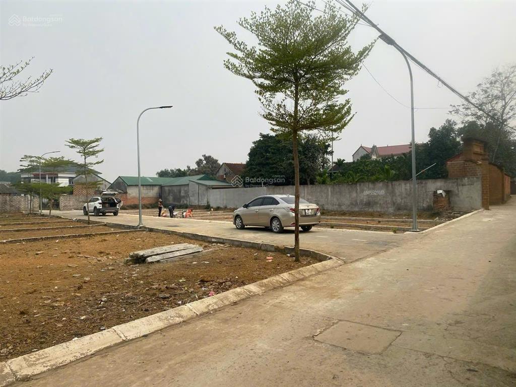 Chủ ngộp bank cần bán gấp 61m2 thôn cánh chủ sát trường đại học fpt và trường học viện tài chính