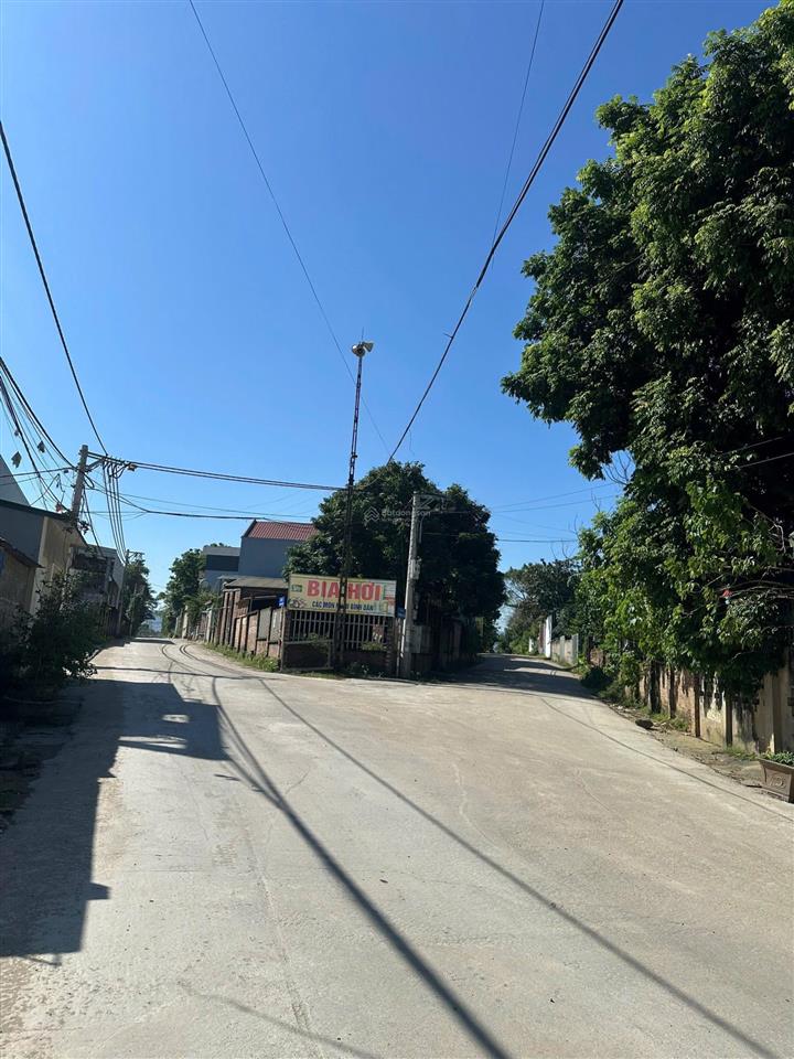 Hàng hiếm đón sóng metro 5 chủ ngộp bank bán rẻ 71.8m2 khoang mái cách đại lộ thăng long chỉ 200m