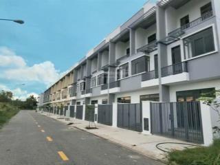 Cần bán căn nhà phố 1 trệt 1 lầu trong khu đô thị phước đông new city