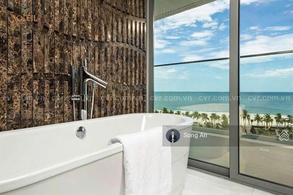 Chính chủ bán ngày căn 2pn, full nội thất cao cấp, 123m2, sổ hồng vĩnh viễn, view trực diện biển