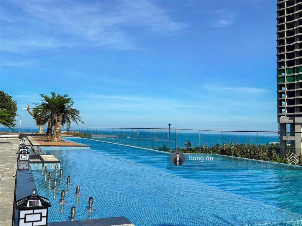 Chính chủ bán ngày căn 2pn, full nội thất cao cấp, 123m2, sổ hồng vĩnh viễn, view trực diện biển