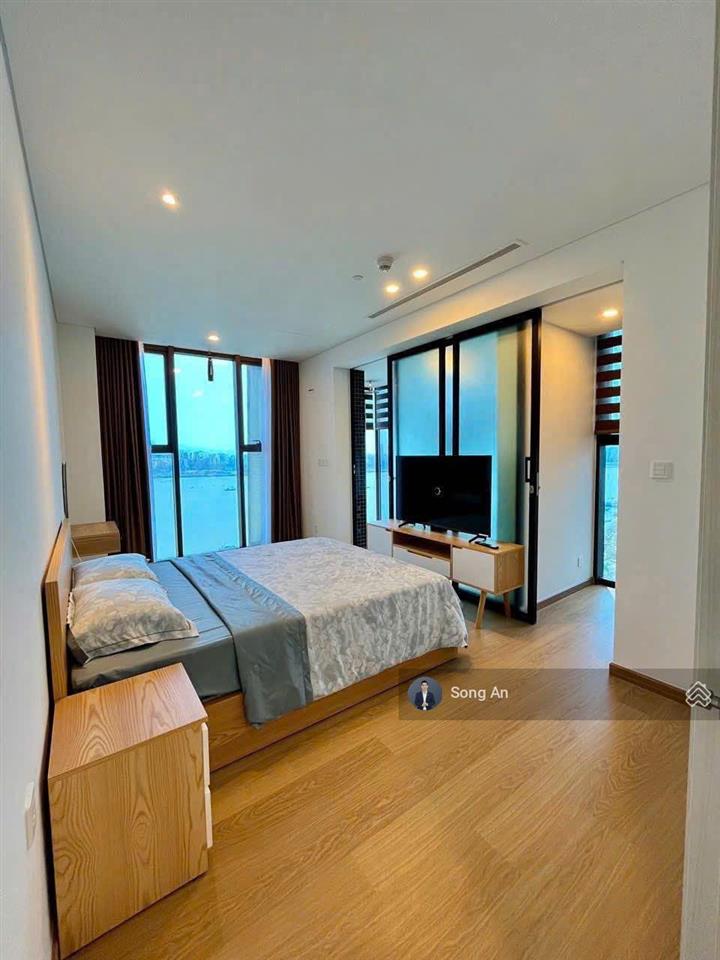 Bán căn hộ 2pn trực diện sông hàn, view pháo hoa quốc tế, full nội thất luxury, sổ hồng sẵn