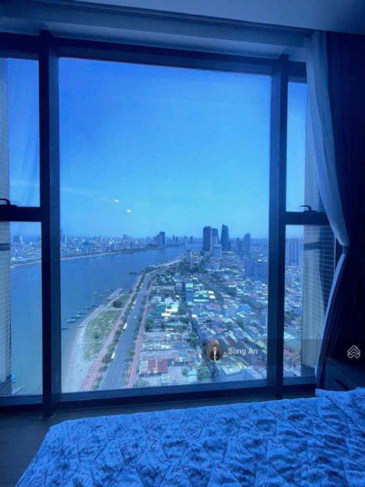 Bán căn hộ 2pn trực diện sông hàn, view pháo hoa quốc tế, full nội thất luxury, sổ hồng sẵn