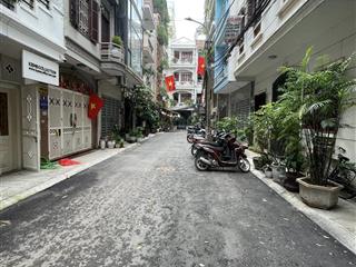 Bán gấp nhà chính chủ ngõ 61 hoàng cầu 45m x4 tầng mt 5 gíá. 24.5 tỷ đt0912 251 ***